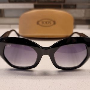 Tod's sunglasses